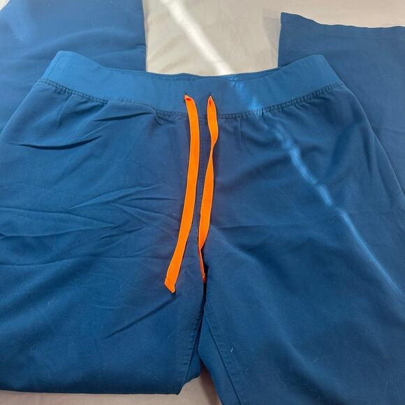 FIGS Livingston Technical Collection srub pants women's size L/T - Picture 2 of 7